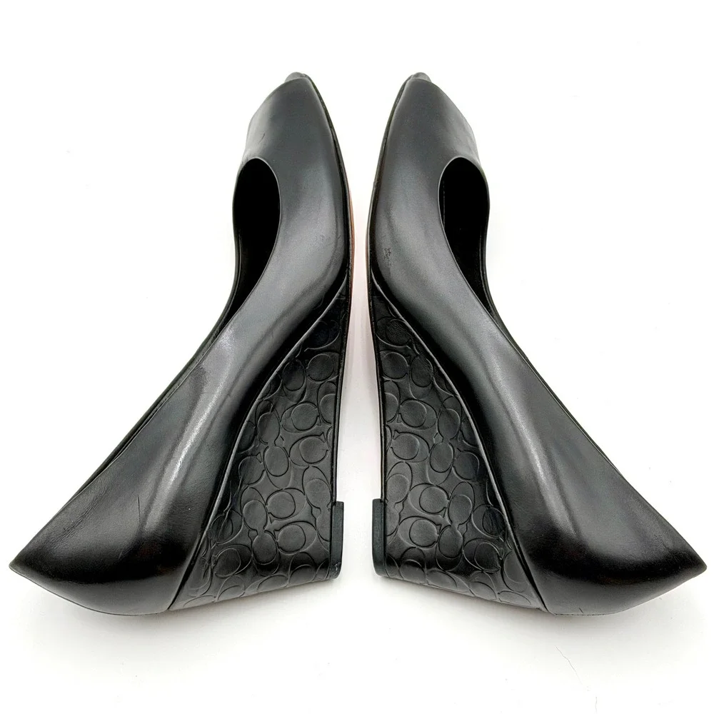 Coach Black Leather Peep Toe Wedge Pumps Embossed Logo Heel 7.5B - Picture 3 of 9